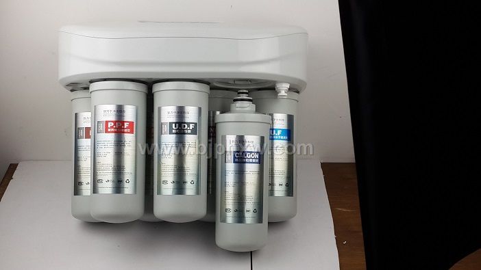 沒有售后的家用凈水器  卡接活水機